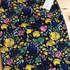 Large LuLaRoe Cassie. Black with Floral print. NWT